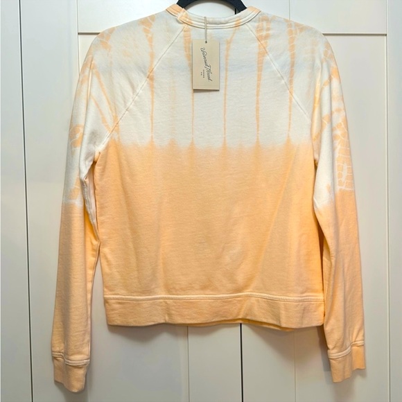 Orange & Cream Women’s Sweatshirt Pullover Sz XS NEW! - Picture 2 of 3